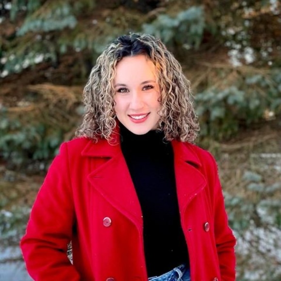 Meet your Posher, Olivia - Picture 1 of 1